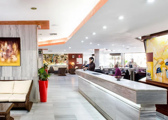 Alexandre Troya Otel 4*