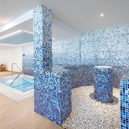 Alexandre Troya Otel 4*