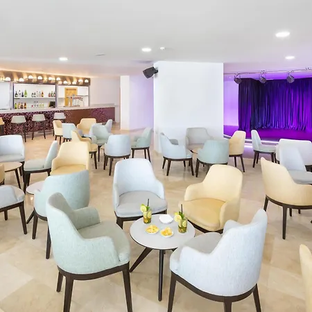 Alexandre Troya Otel 4*