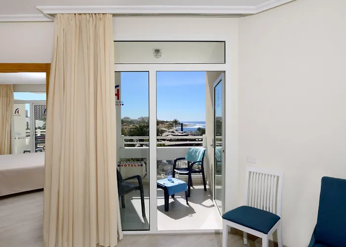 Alexandre Troya Playa de las Américas